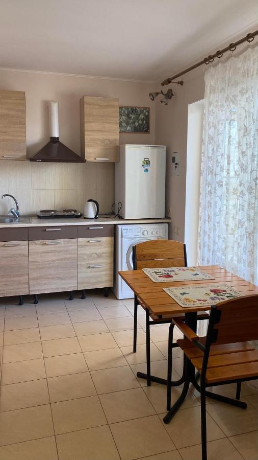 אודסה Mini-Hotel Luch מראה חיצוני תמונה