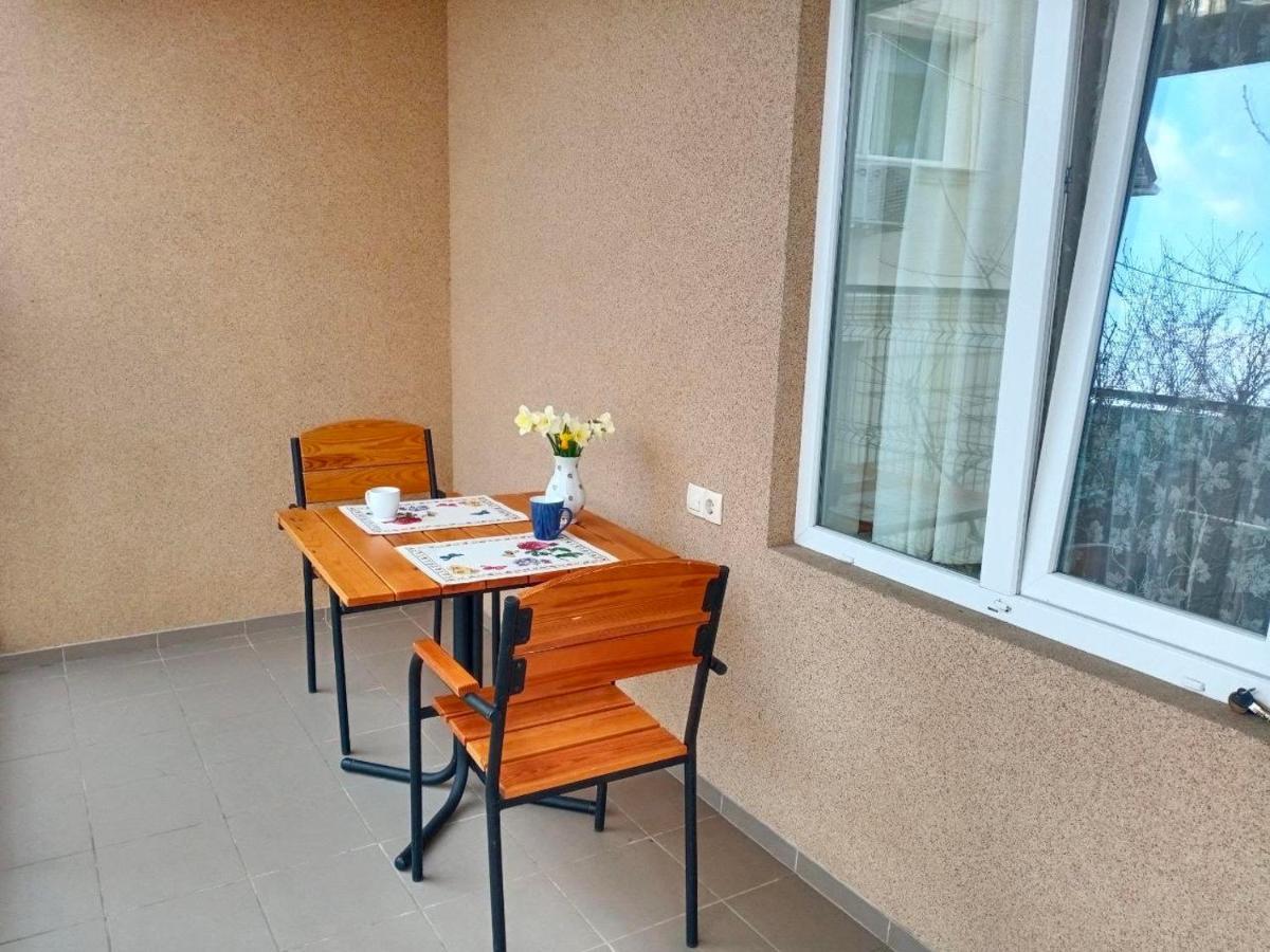 אודסה Mini-Hotel Luch מראה חיצוני תמונה